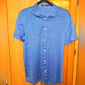 A Gionfriddo short sleeve button-down men's shirt in a size medium.